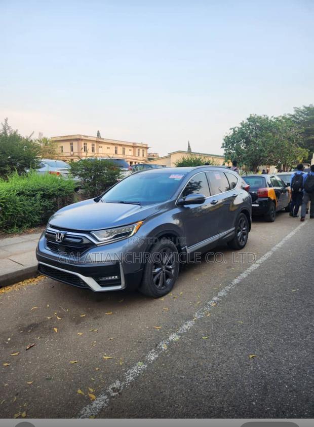 Honda CR-V 2022 Gray photo 3