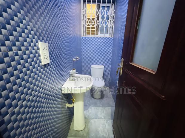 4bdrm Mansion in Garnet Properties, Ashaley Botwe for rent photo 7