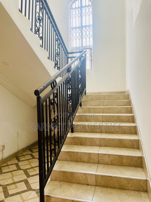 4bdrm Mansion in Garnet Properties, Ashaley Botwe for rent photo 5