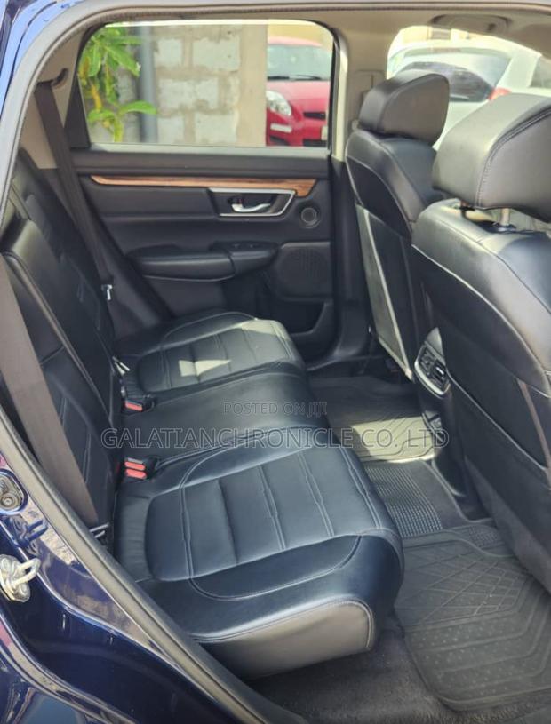Honda CR-V 2018 Blue photo 5