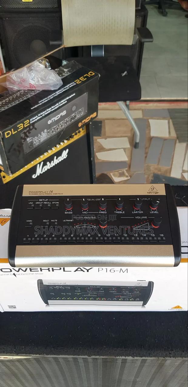 Behringer Power Play P16-M in Ear Amplifier photo 6