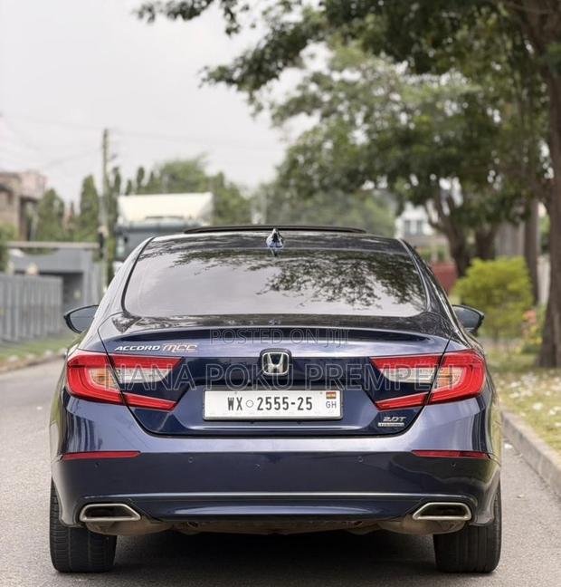 Honda Accord Touring 2.0T 2018 Blue photo 5