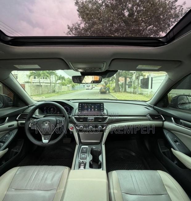 Honda Accord Touring 2.0T 2018 Blue photo 8