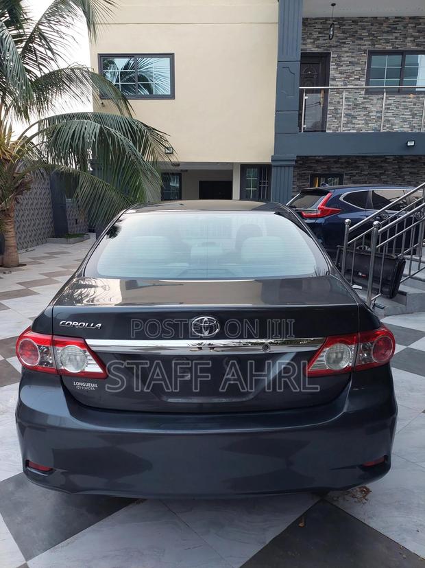 Toyota Corolla LE 4dr Sedan (1.8L 4cyl 4A) 2012 Gray photo 7