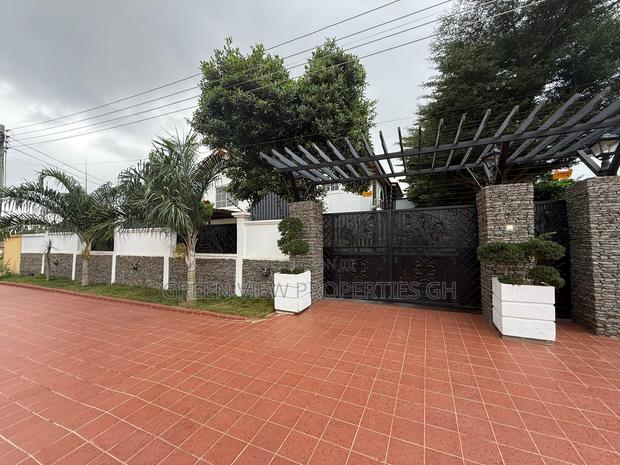 Furnished 5bdrm Maisonette in East Legon for sale photo 11