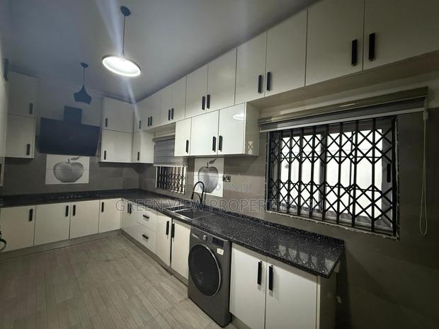 Furnished 5bdrm Maisonette in East Legon for sale photo 18