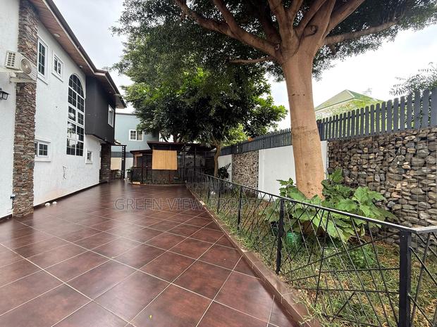 Furnished 5bdrm Maisonette in East Legon for sale photo 22