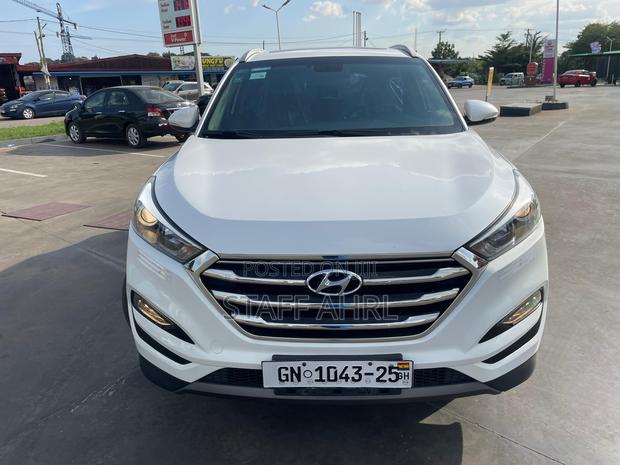 Hyundai Tucson Limited AWD 2017 White