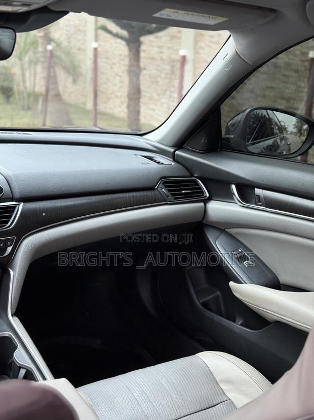 Honda Accord Touring 2.0T 2018 Blue