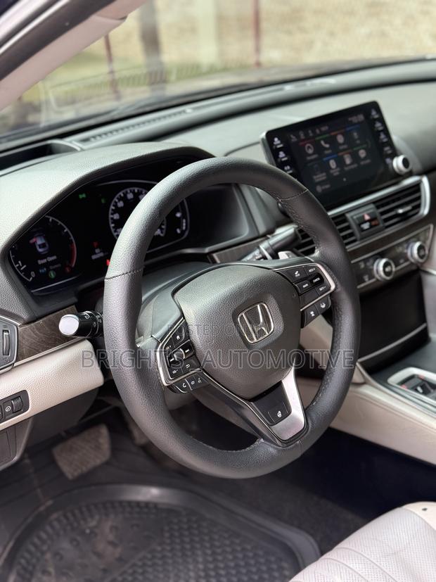 Honda Accord Touring 2.0T 2018 Blue