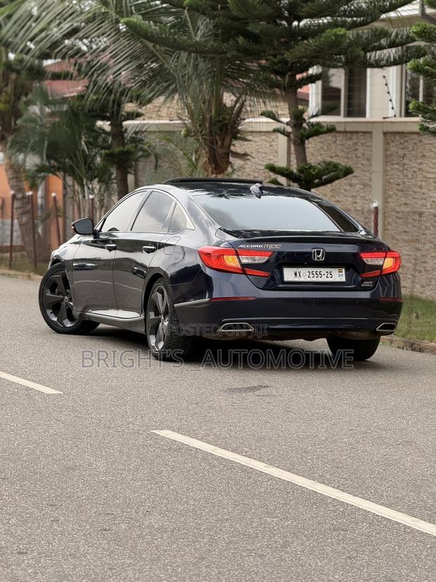 Honda Accord Touring 2.0T 2018 Blue