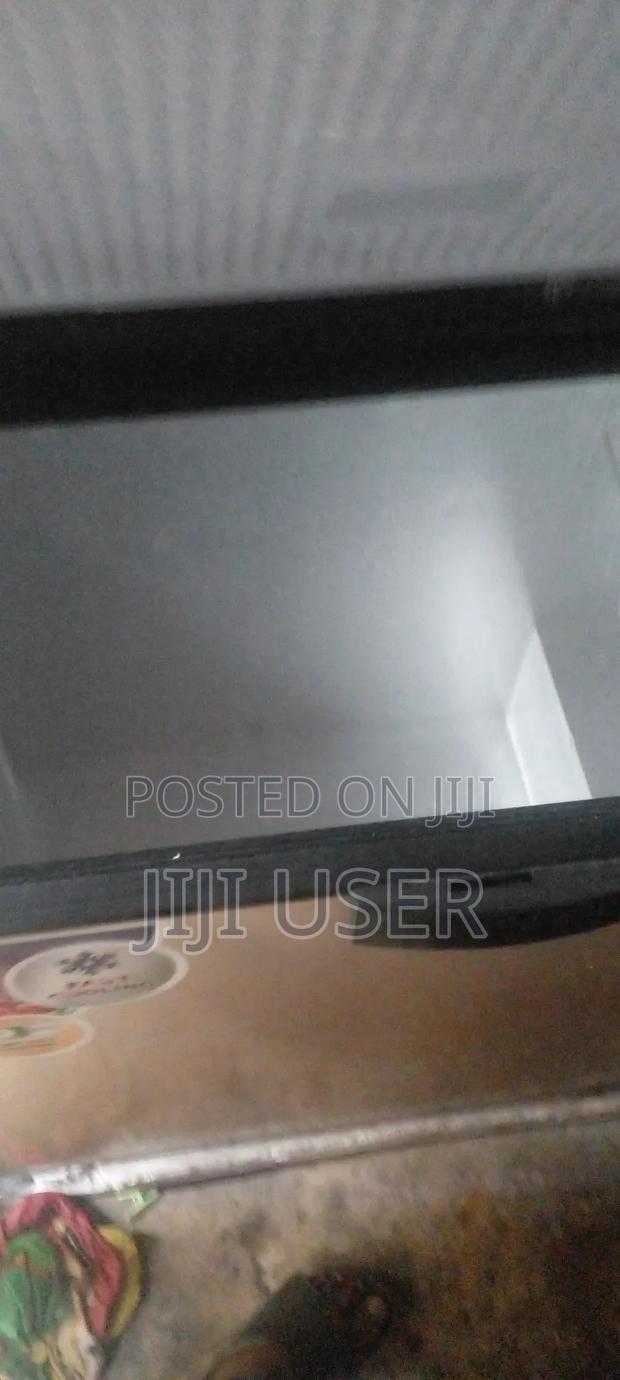 Nasco 400fl Chest Freezer photo 3