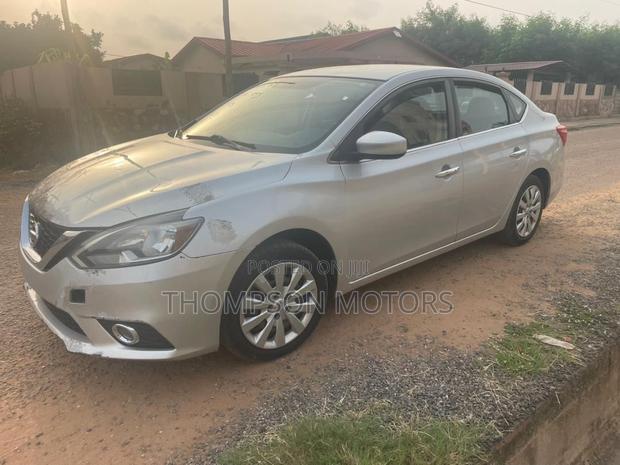 Nissan Sentra SV 2017 Silver photo 2