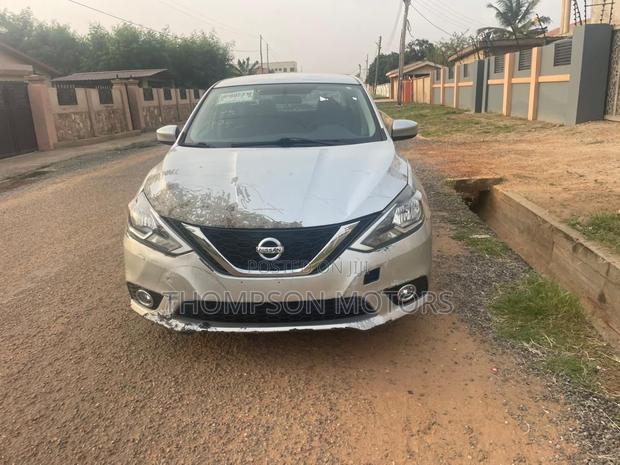 Nissan Sentra SV 2017 Silver photo 3