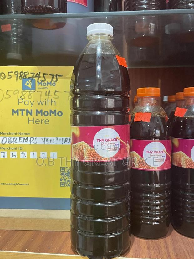 Natural and Organic Honey in All Sizes · Photo 4
