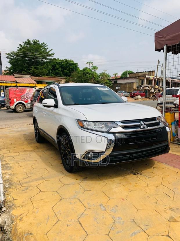 Mitsubishi Outlander LE FWD 2018 White