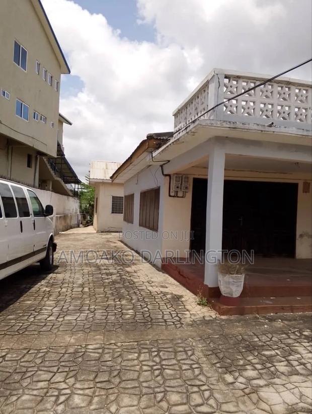 Furnished 4bdrm House in Ad Ventures, Tesano for sale photo 2