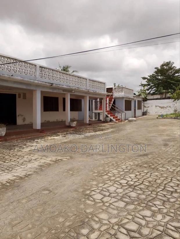 Furnished 4bdrm House in Ad Ventures, Tesano for sale photo 3