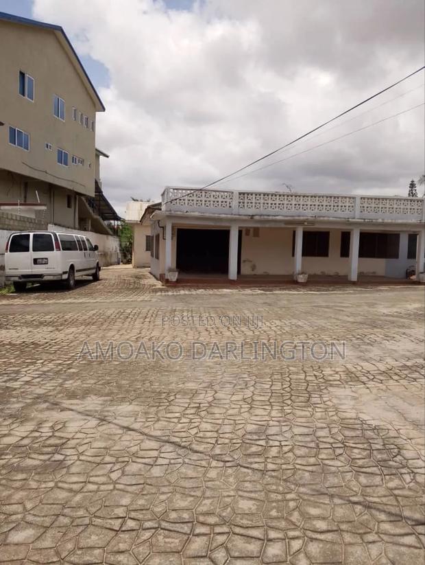 Furnished 4bdrm House in Ad Ventures, Tesano for sale photo 6
