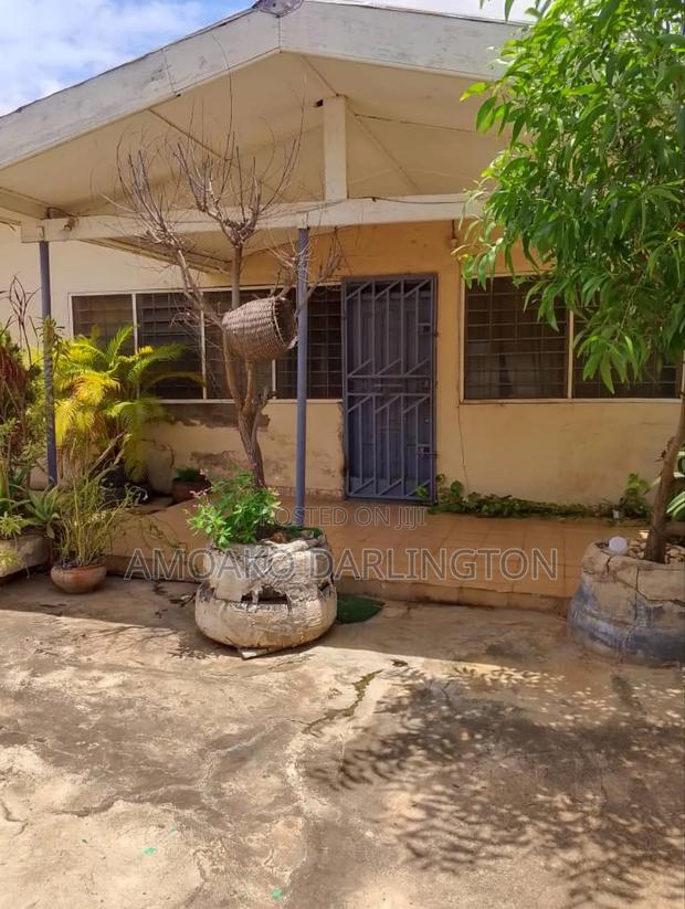 Furnished 4bdrm House in Ad Ventures, Tesano for sale photo 8