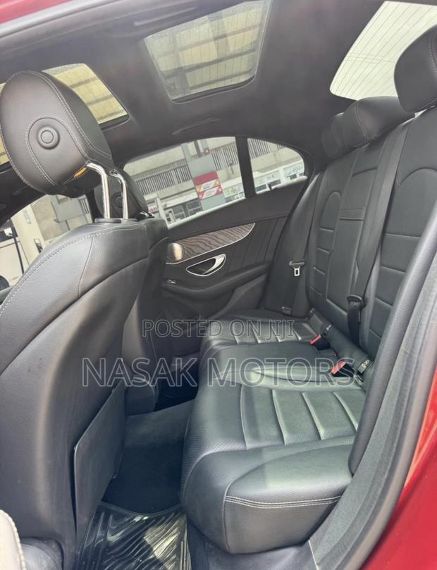 Mercedes-Benz C300 2016 Red photo 8