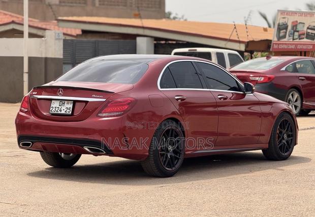 Mercedes-Benz C300 2016 Red photo 9