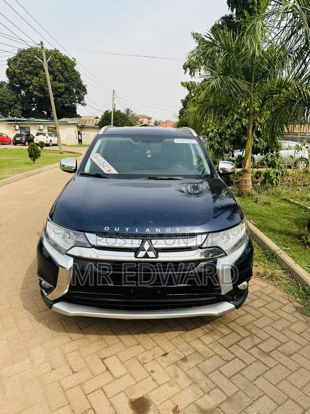 Mitsubishi Outlander 2.0 PHEV AWD 2016 Blue