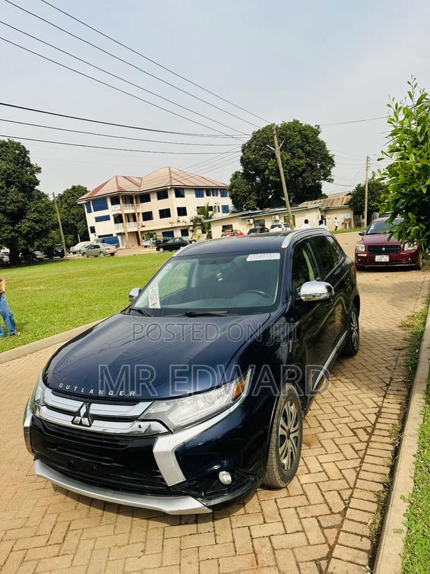 Mitsubishi Outlander 2.0 PHEV AWD 2016 Blue