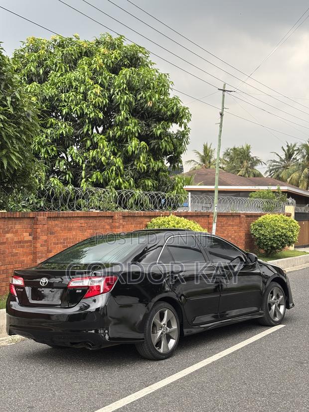 Toyota Camry 2014 Black photo 5
