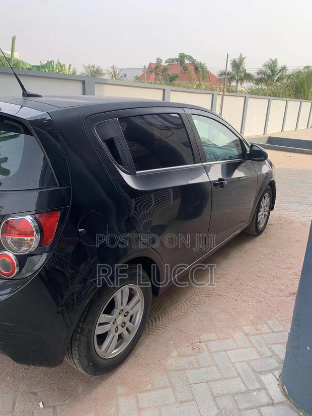 Chevrolet Sonic 1LT 2012 Black photo 2