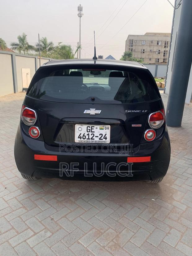 Chevrolet Sonic 1LT 2012 Black photo 4