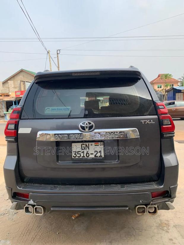 Toyota Land Cruiser Prado 2.7 2021 Gray