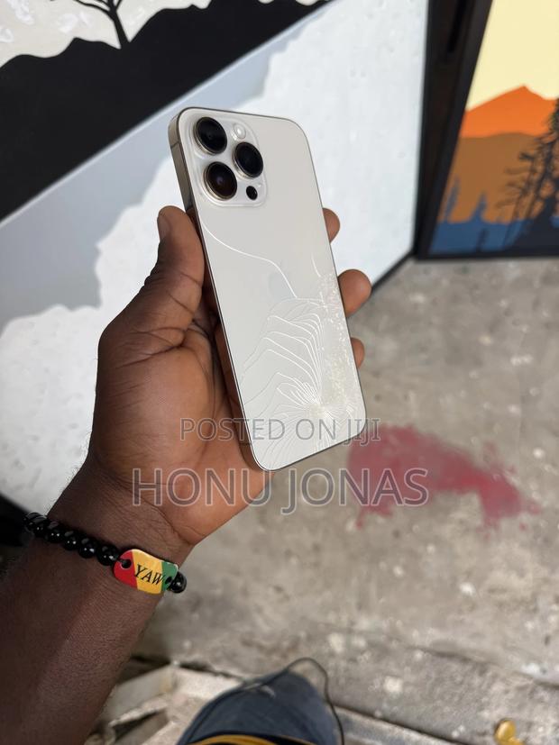 Apple iPhone 14 Pro Max 128 GB Gold photo 5