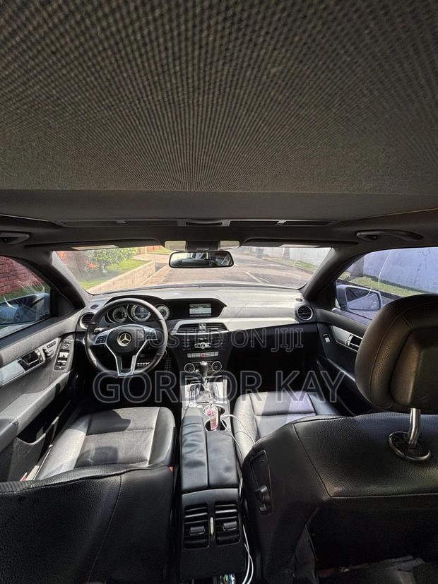 Mercedes-Benz C250 2014 White photo 4