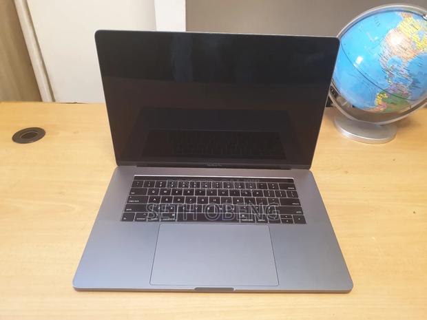 Laptop Apple MacBook Pro 2019 16GB Intel Core I9 SSHD (Hybrid) 512GB photo 2