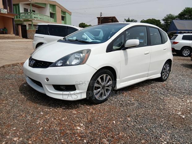 Honda Fit 5D Sport 2013 White photo 2