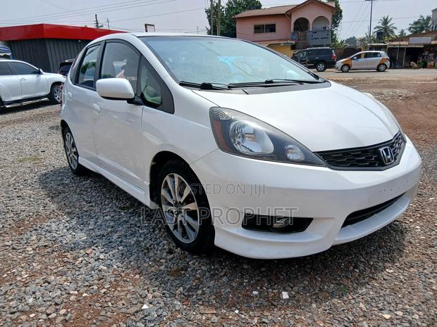 Honda Fit 5D Sport 2013 White photo 4