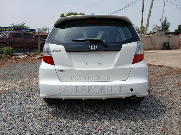 Honda Fit 5D Sport 2013 White photo 7
