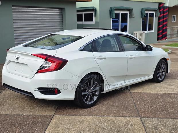 Honda Civic EX Sedan 2020 White photo 5