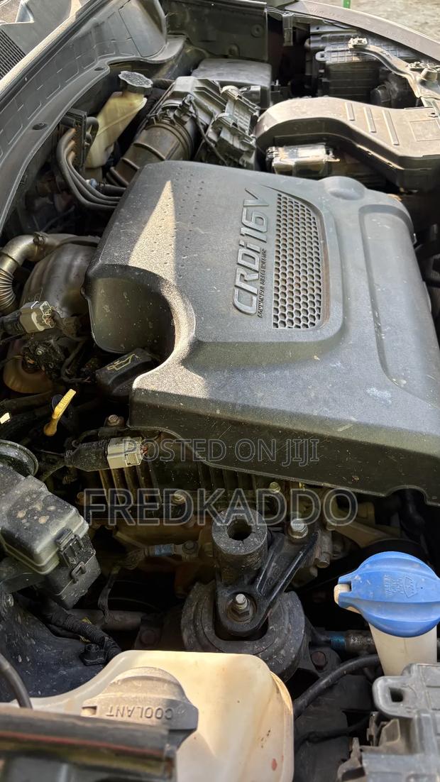 Hyundai Santa Fe Sport 2.0T 2013 Black photo 3