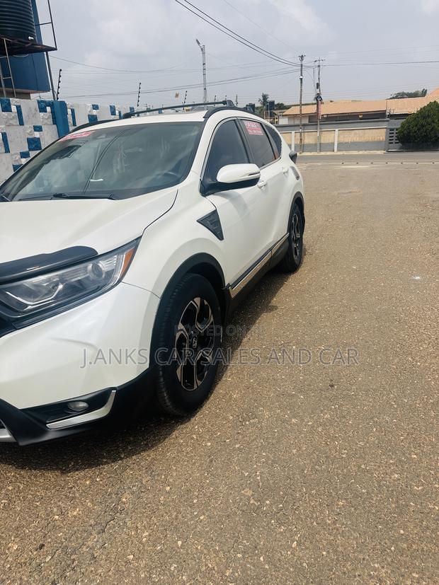 Honda CR-V EX FWD 2018 White photo 2
