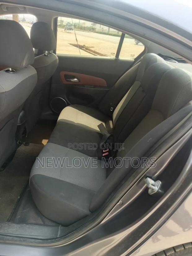 Chevrolet Cruze 2012 Silver