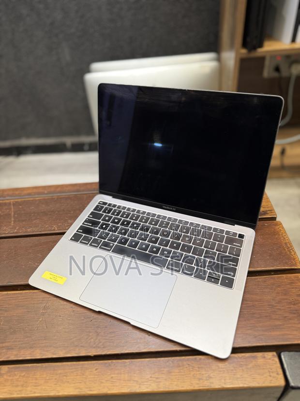Laptop Apple MacBook Air 2019 8GB Intel Core I5 SSD 128GB photo 2
