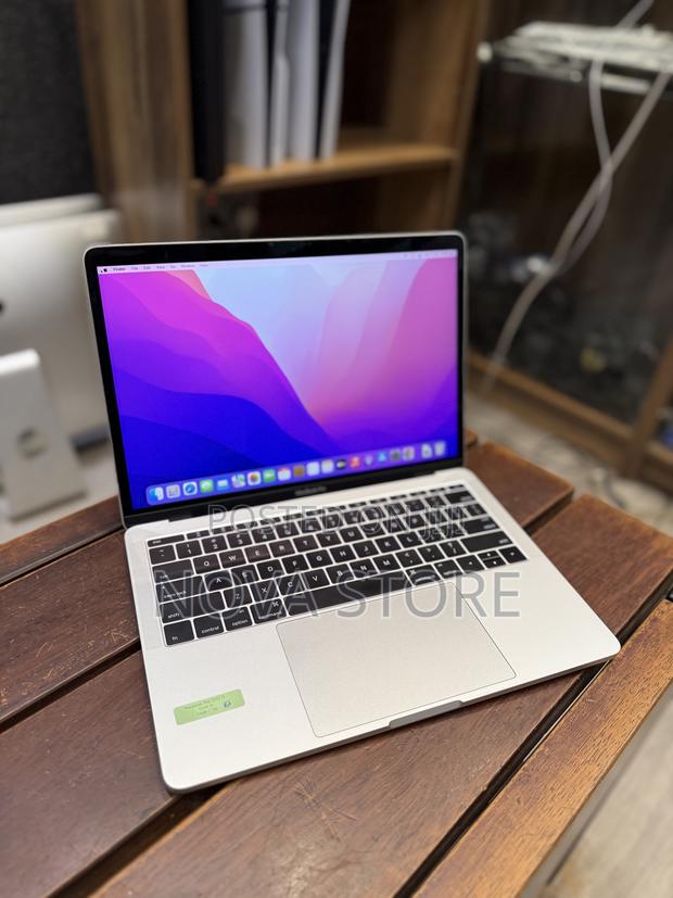 Laptop Apple MacBook Pro 2016 8GB Intel Core I5 SSD 128GB