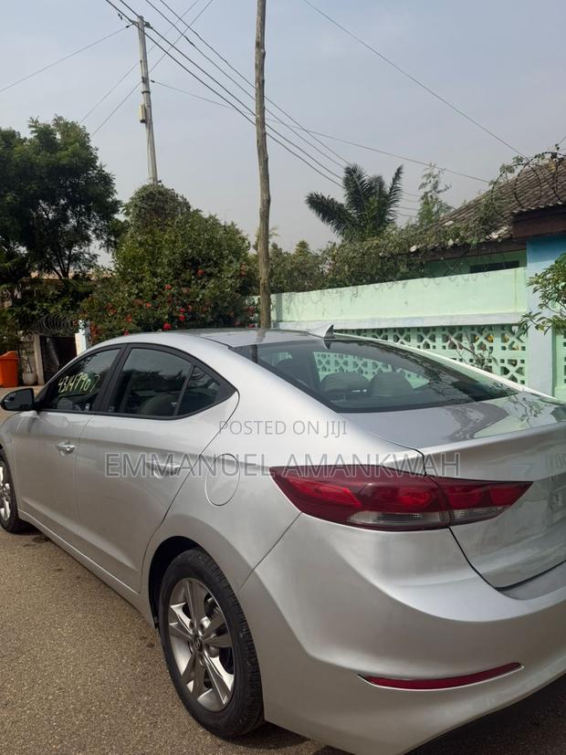 Hyundai Elantra Sport Sedan FWD (1.6L 4cyl 6M) 2017 Gray