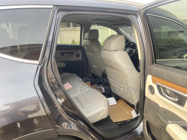 Honda CR-V 2018 Gray photo 5