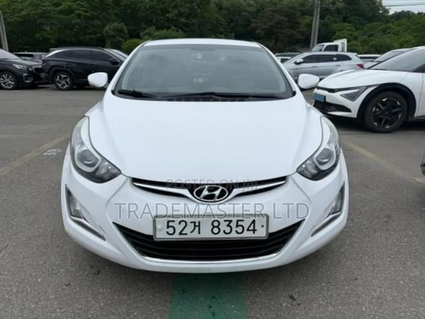Hyundai Avante 2015 White