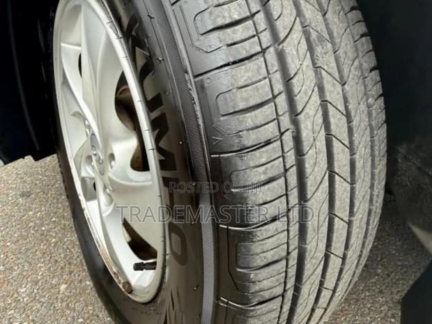 Hyundai Avante 2015 White photo 10