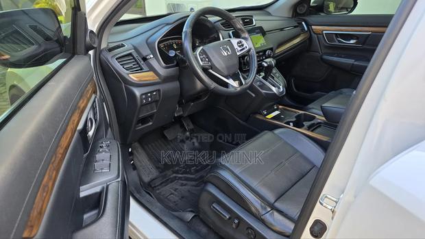Honda CR-V 2020 White photo 8
