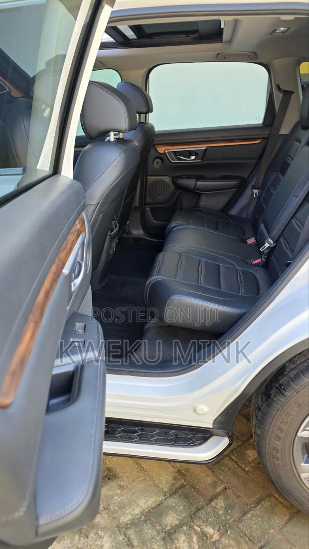 Honda CR-V 2020 White photo 9